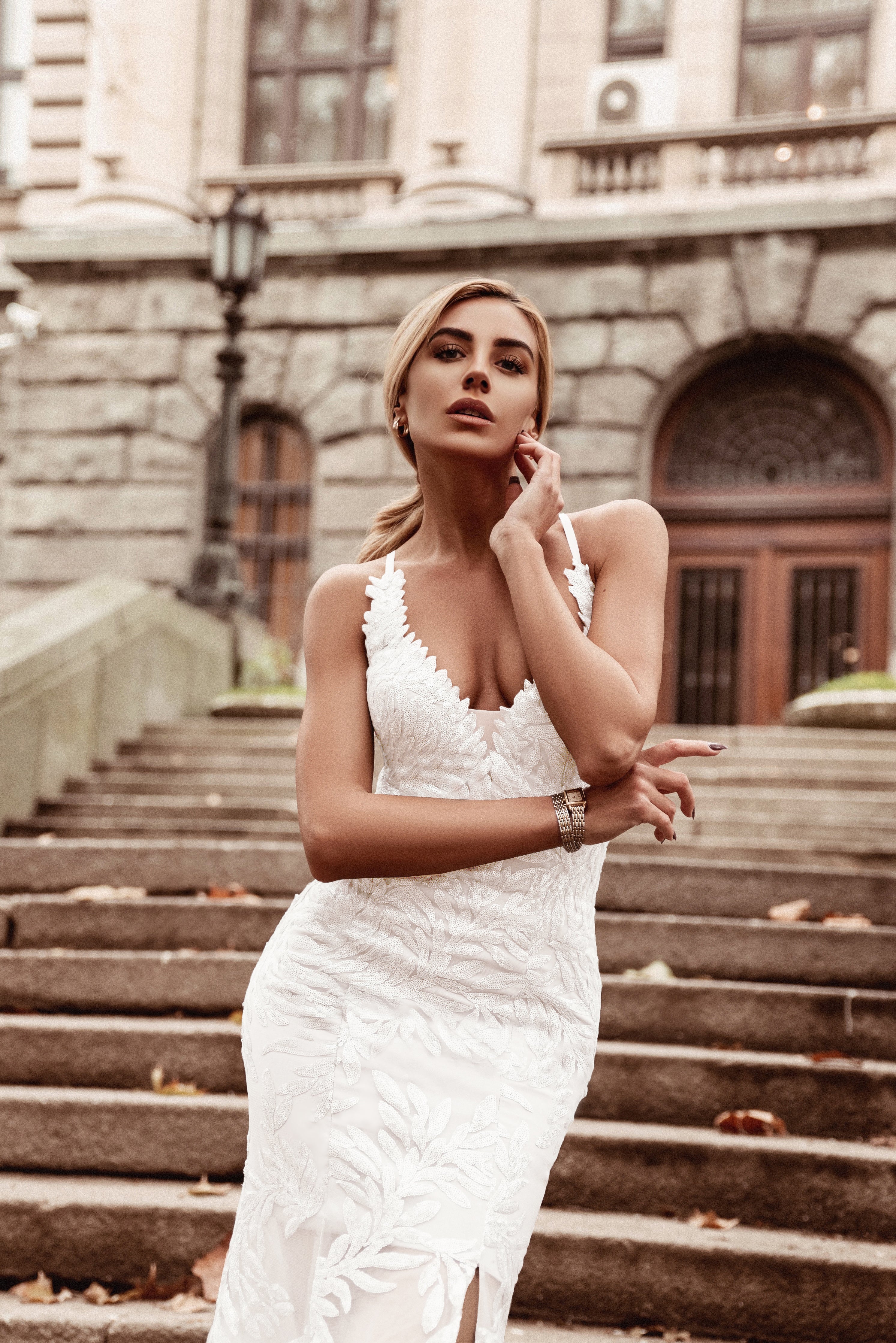 HDD Jenna Sequin Plunging Neckline Mermaid-tailed dress