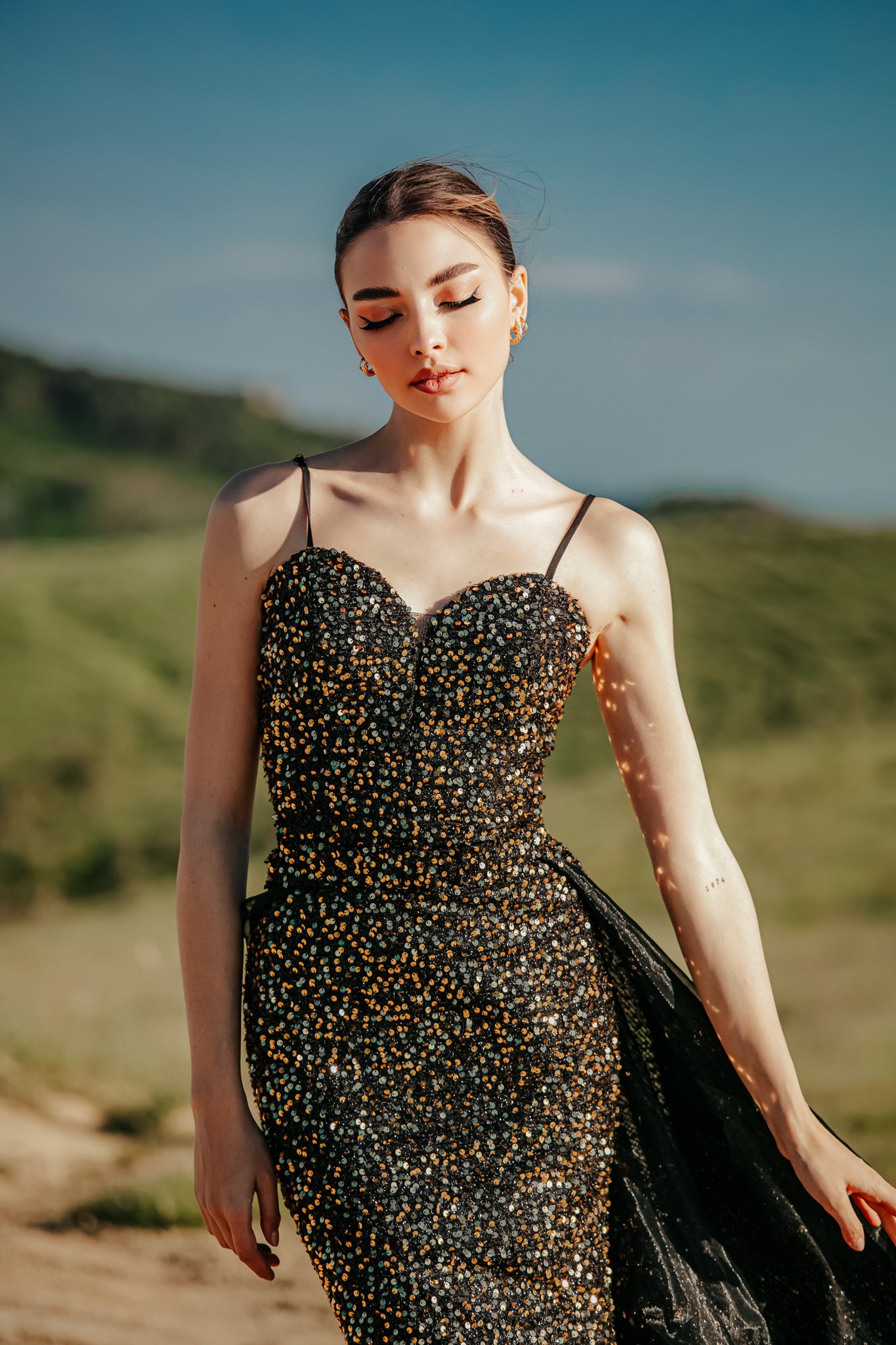 Tina Holly | TK046 Sweetheart Neckline with Detachable Overlay Full Length Sequin Dress (Made-To-Order)
