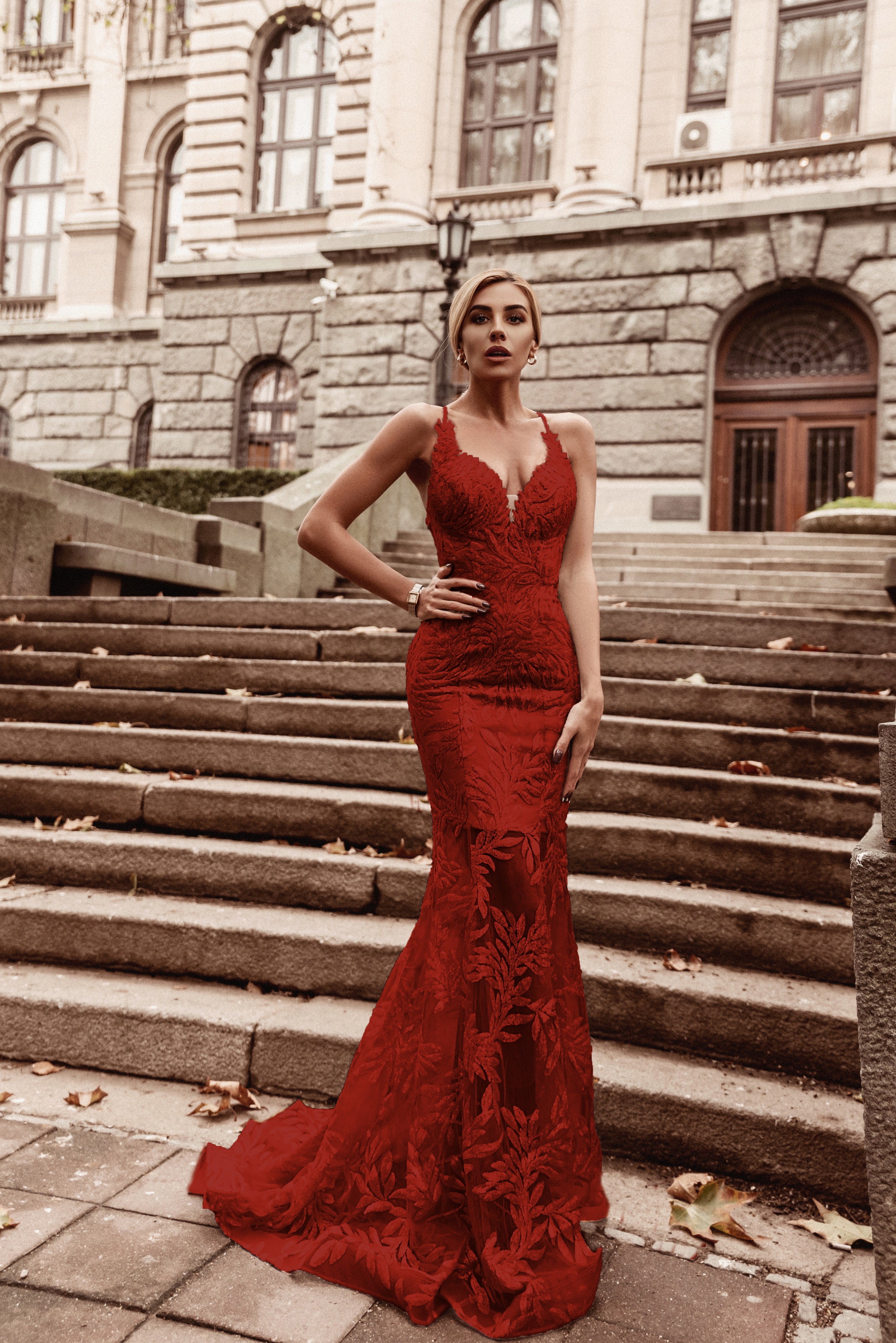 HDD Jenna Sequin Plunging Neckline Mermaid Tailed Lace Back Formal Sequin Dress (Made-To-Order)