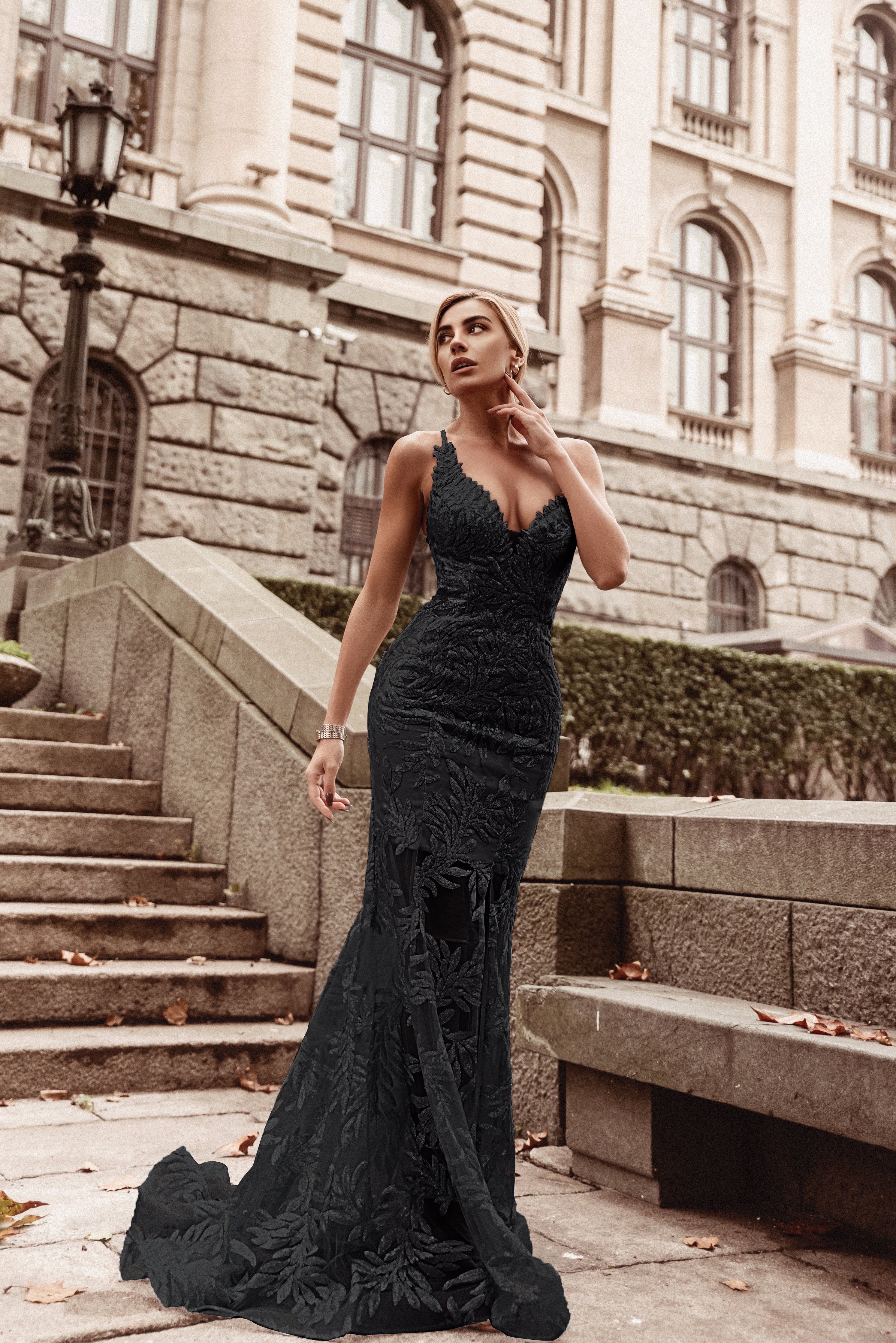 HDD Jenna Sequin Plunging Neckline Mermaid Tailed Lace Back Formal Sequin Dress (Made-To-Order)